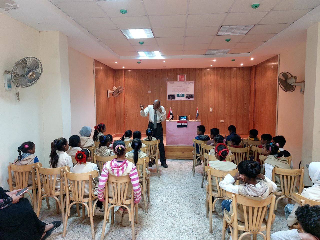 ثقافة الأقصر تناقش السياحة الداخلية والوعى المفقود وكيفية إعادة بناء الوعى