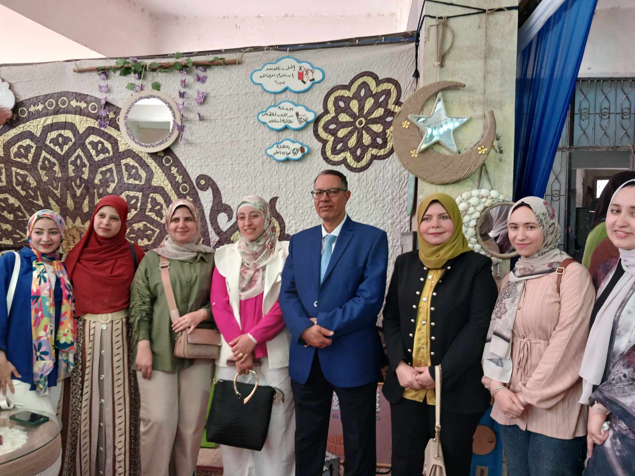جانب من اعضاء هيئة التدريس جانب من اعضاء هيئة التدريس