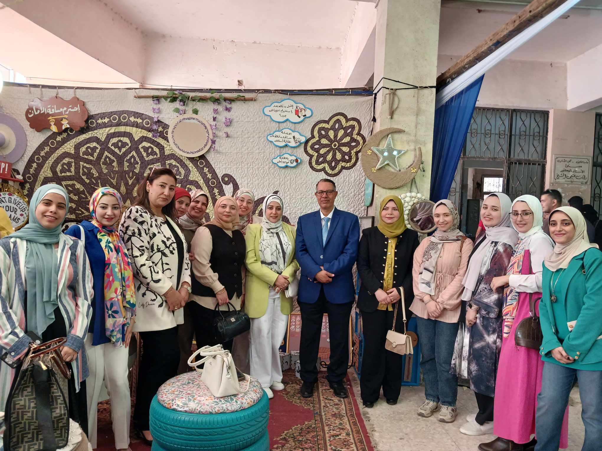 مشاركة الكلية فى المعرض مشاركة الكلية فى المعرض