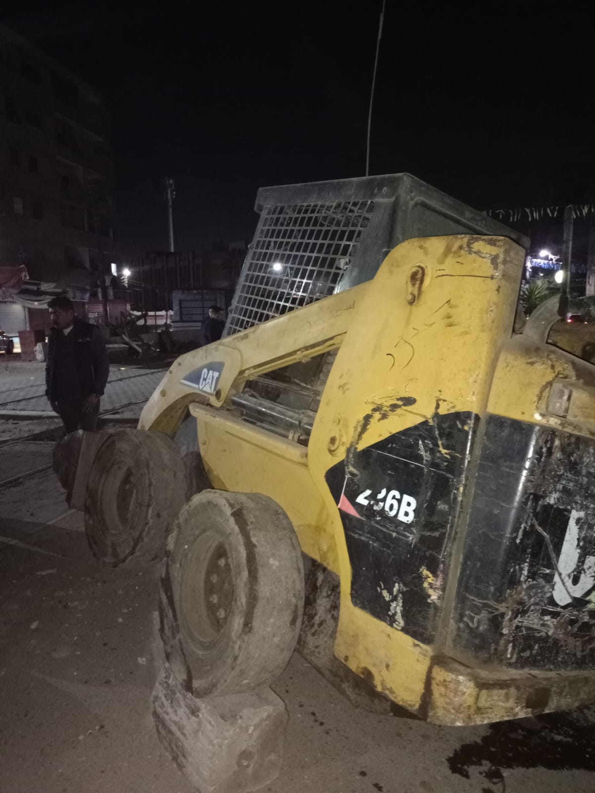 تصادم قطار طنطا المنصورة بلودر تابع لمجلس مدينة سمنود  (1)