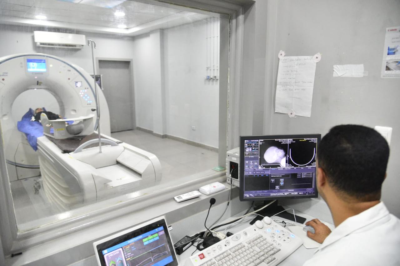 استقبال إيمان بمستشفى معهد ناصر