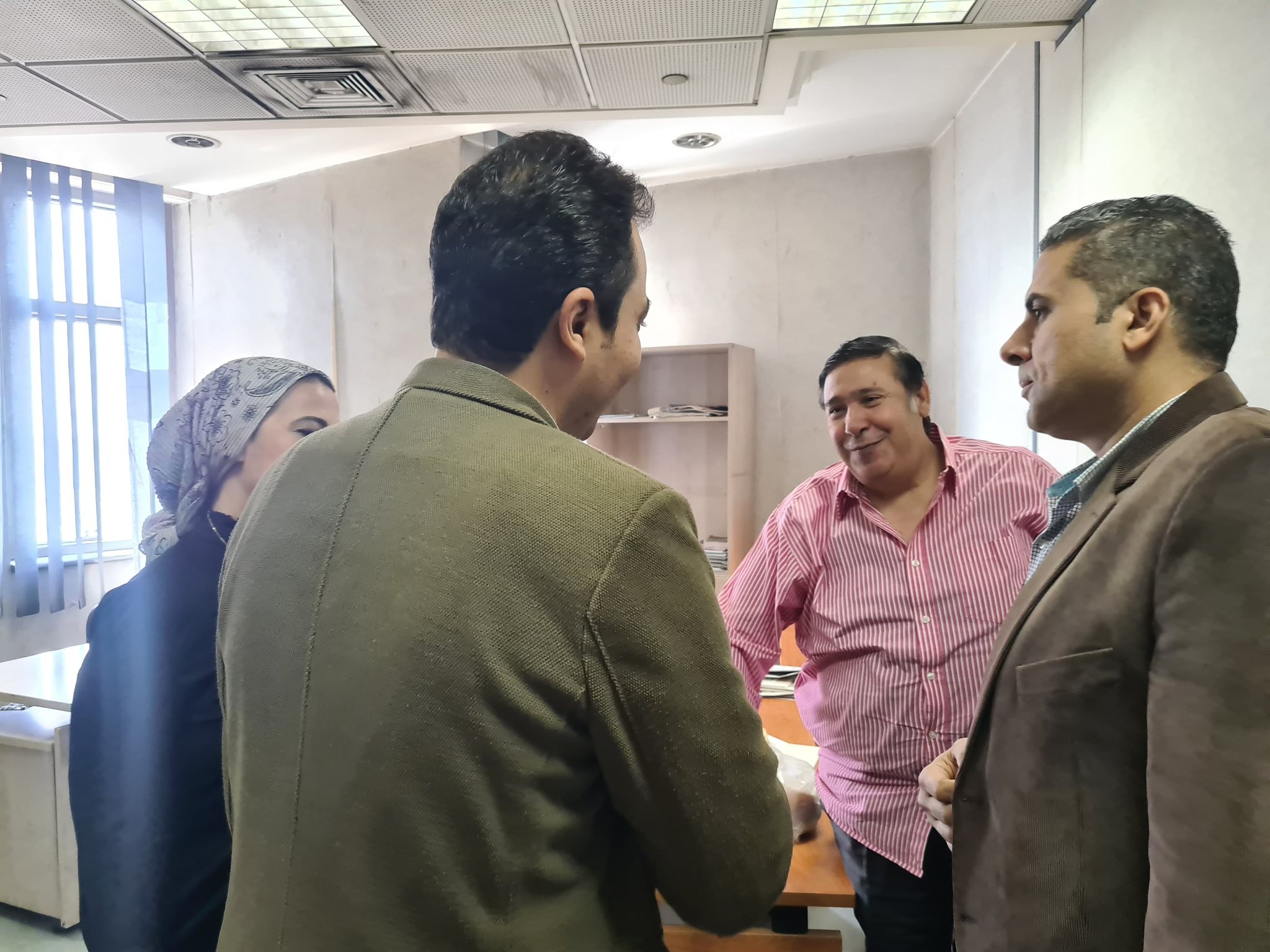 محمد السيد الشاذلى في جولة بدار التحرير  (8)