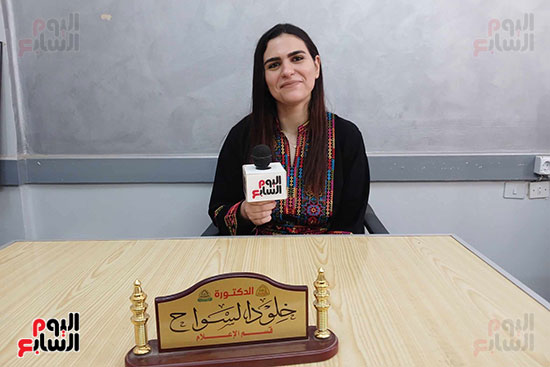 الدكتورة خلود السواح عضو هيئة التدريس بكلية اداب جامعة الزقازيق