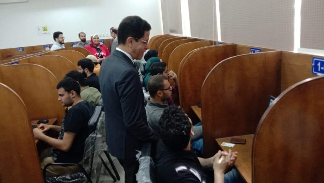 مركز الاختبارات الإلكترونية بجامعة بنها