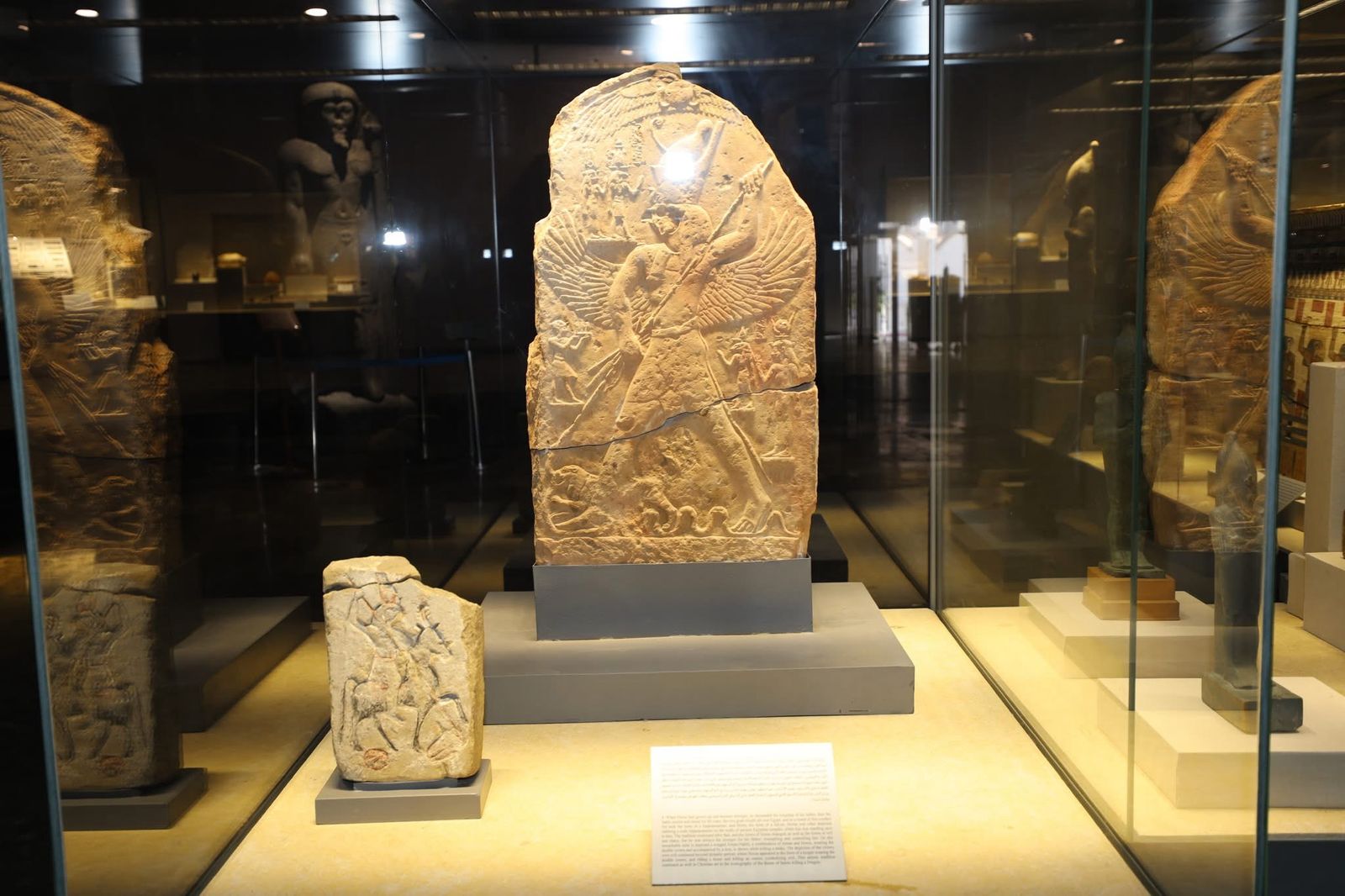 جانب من  الاثار بالمتحف