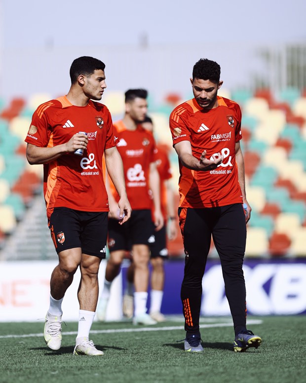 ياسر والعش ياسر والعش