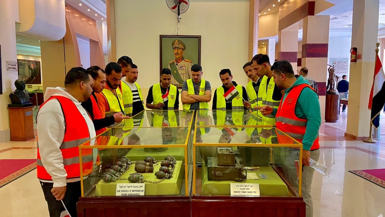 صندوق مكافحة الإدمان ينظم زيارة للمتعافين إلي المتحف الحربى ببورسعيد لتعريفهم بتاريخ مصر الحافل بالبطولات