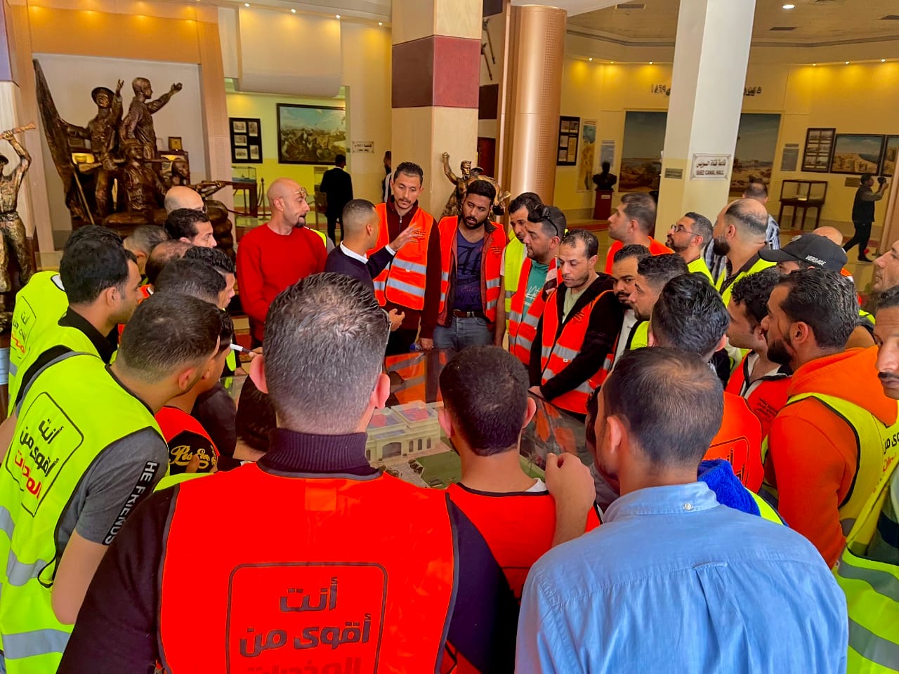 صندوق مكافحة الإدمان ينظم زيارة للمتعافين إلي المتحف الحربى ببورسعيد لتعريفهم بتاريخ مصر الحافل بالبطولات (2)