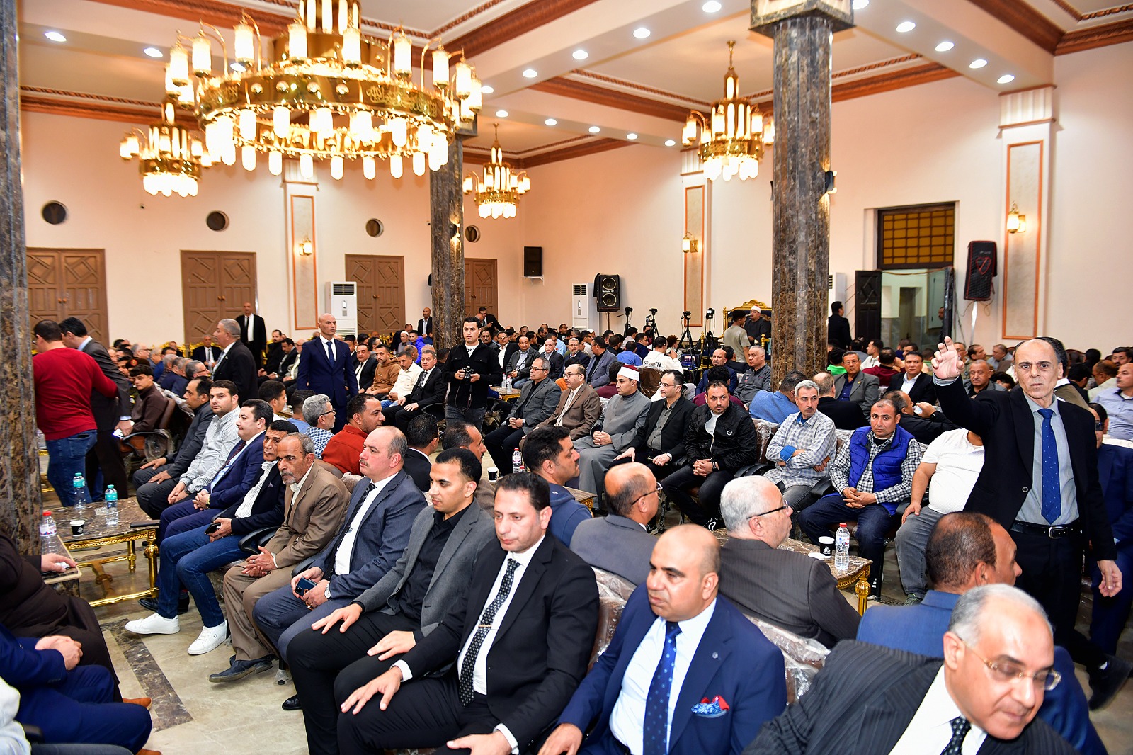 جانب من عزاء السكرتير العام لمحافظة الدقهلية  (8)