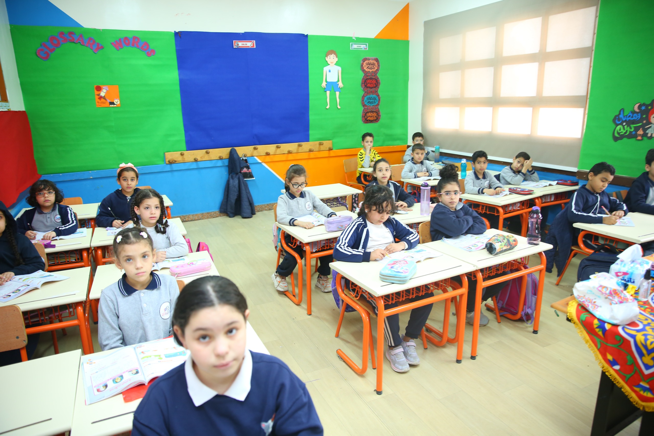 أحد الفصول بالمدرسة_1 أحد الفصول بالمدرسة_1