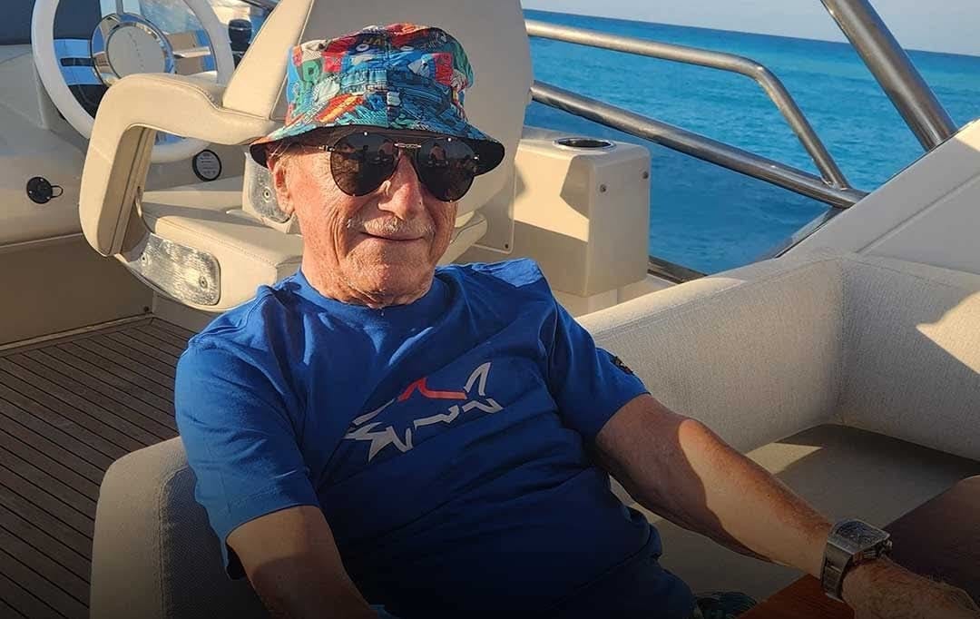 رجل الأعمال مشيل أحد