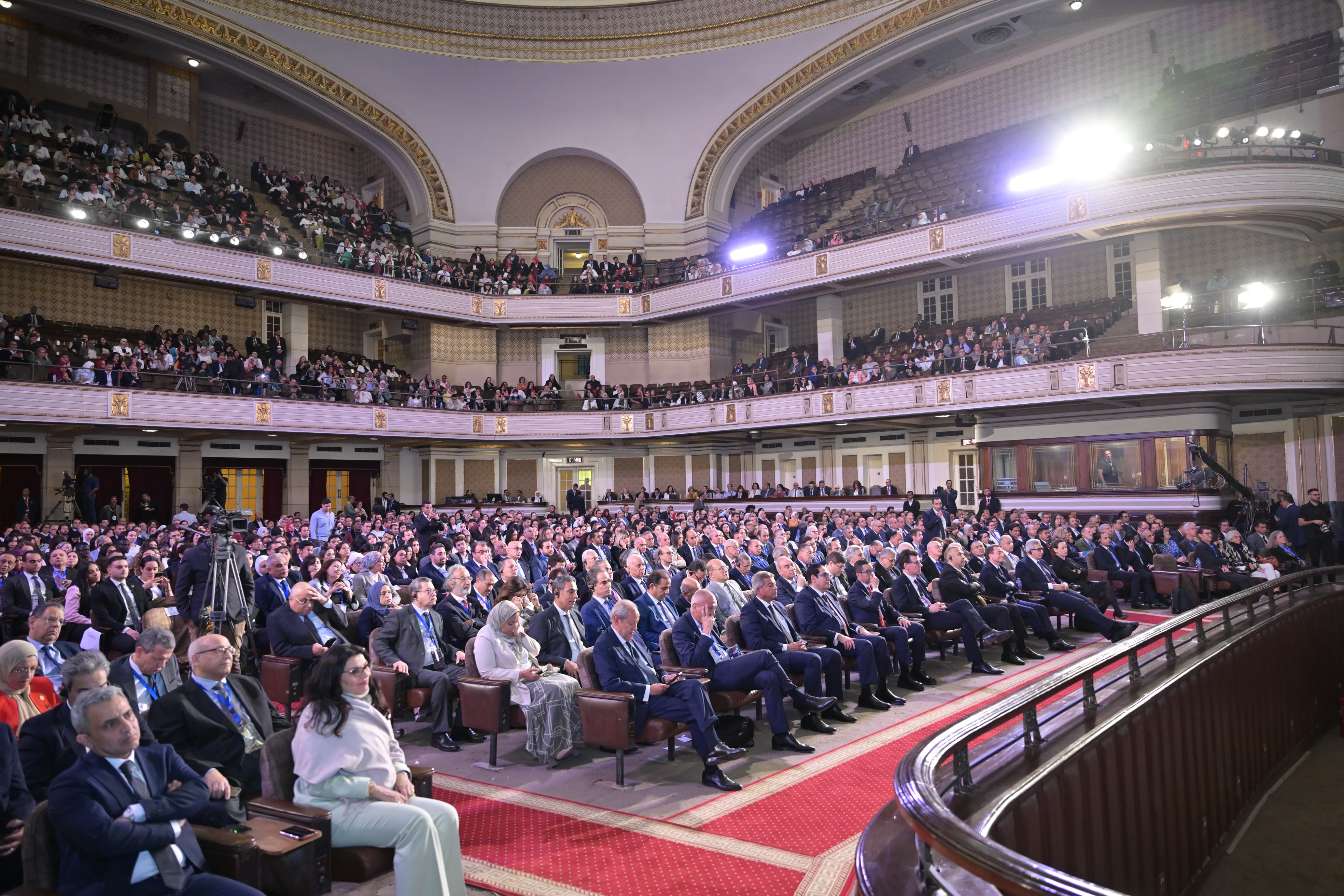 مؤتمر جامعة القاهرة بحضور إيمانويل ماكرون مؤتمر جامعة القاهرة بحضور إيمانويل ماكرون