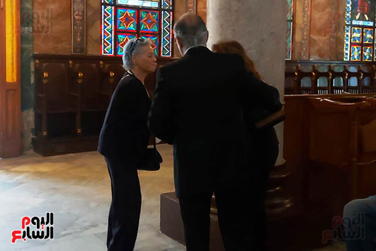 توافد-المعزيين-لحضور-جناز-ميشيل-أحد-امبراطور-السيارات-بالكاتدرائية-اليونانية-بالإسكندرية-(4)