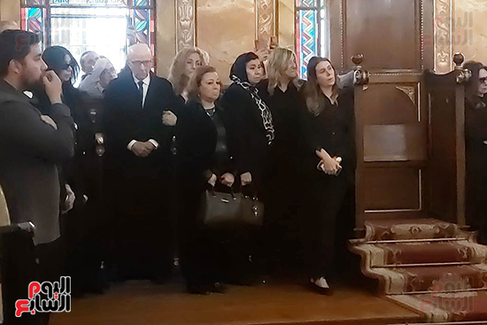 البابا-ثيؤدوروس-الثانى-بطريرك-الروم-الارثوذكس--يترأس-صلاة-الجناز-على-الملياردير-ميشيل-أحد-بالإسكندرية-(5)