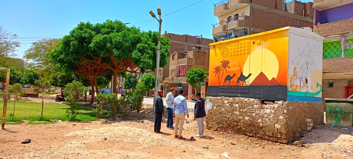 رئيس مدينة البياضية يطلق مبادرة لرسم وتجميل أكشاك الكهرباء رئيس مدينة البياضية يطلق مبادرة لرسم وتجميل أكشاك الكهرباء