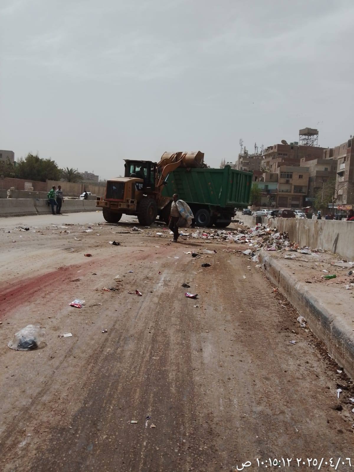 جانب من إزالة التعديات جانب من إزالة التعديات