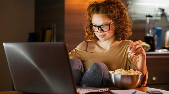 تناول الطعام فترة الليل