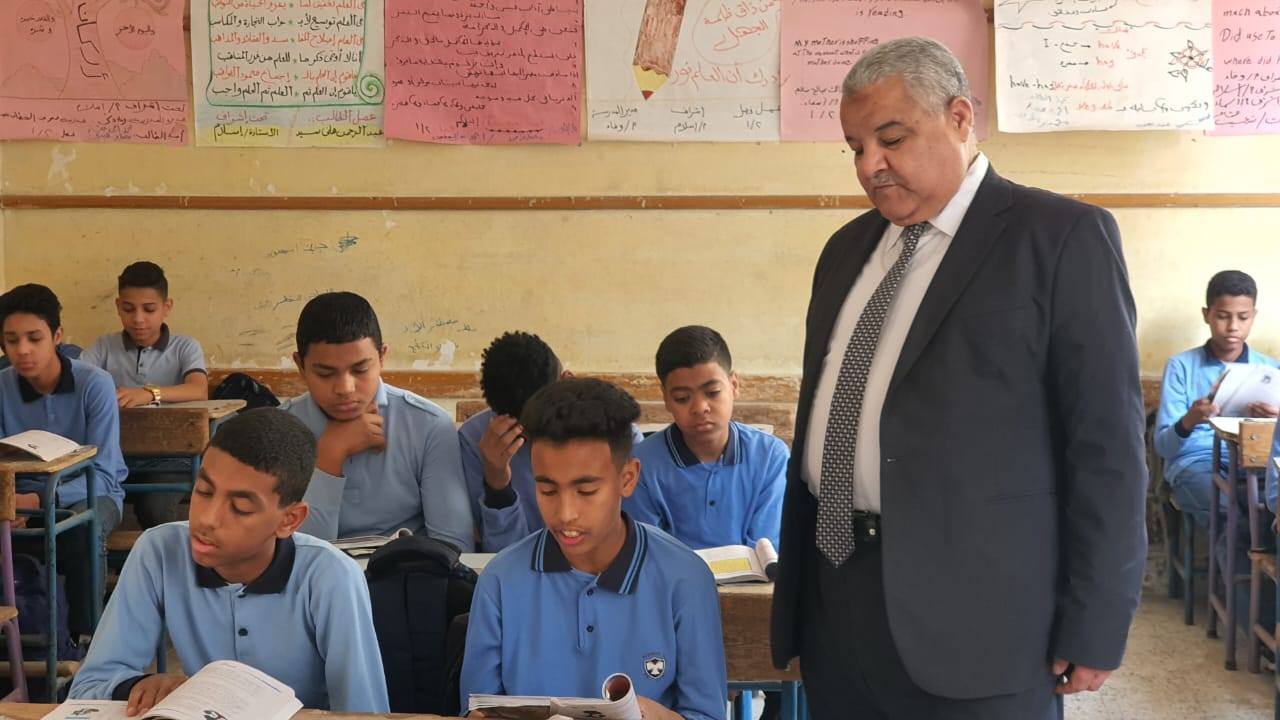جولة وكيل التعليم وتوجيهات بدعم الطلاب ضعاف القراءة والكتابة جولة وكيل التعليم وتوجيهات بدعم الطلاب ضعاف القراءة والكتابة