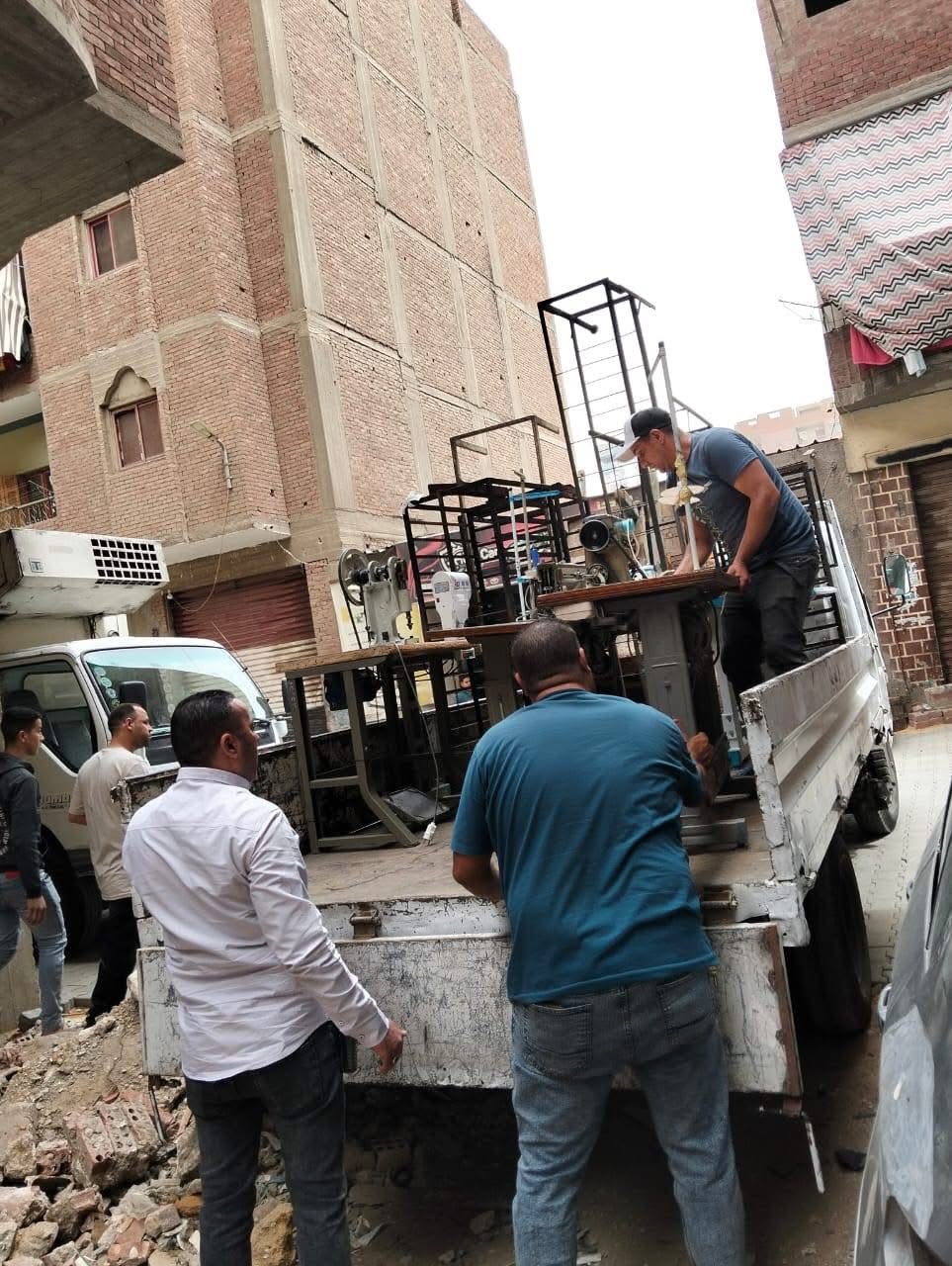 جانب من حالات الإشغالات جانب من حالات الإشغالات