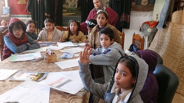 ورش فنية ومحاضرات ثقافية لدعم الأطفال والكبار بقصور ومكتبات الأقصر