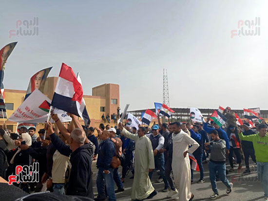 آلاف-المصريين-من-العريش-يعلنون-رفضهم-تهجير-الفلسطينيين آلاف-المصريين-من-العريش-يعلنون-رفضهم-تهجير-الفلسطينيين