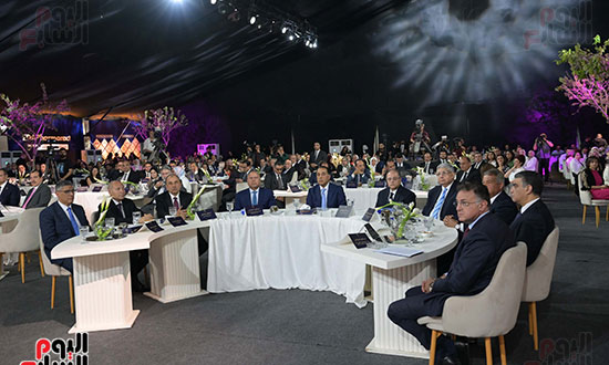 احتفالية هيئة الدواء المصرية بحضور رئيس الوزراء الدكتور مصطفى مدبولى احتفالية هيئة الدواء المصرية بحضور رئيس الوزراء الدكتور مصطفى مدبولى