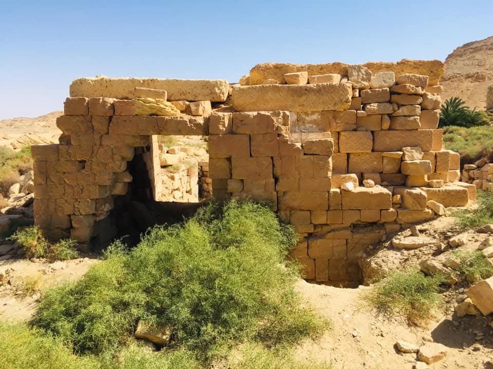 اطلال خرائب عين امور العامرة اطلال خرائب عين امور العامرة