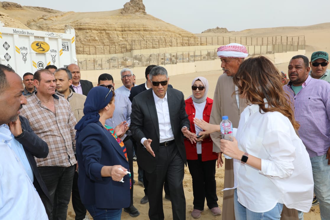 محافظ الجيزة فى منطقة الأهرامات محافظ الجيزة فى منطقة الأهرامات