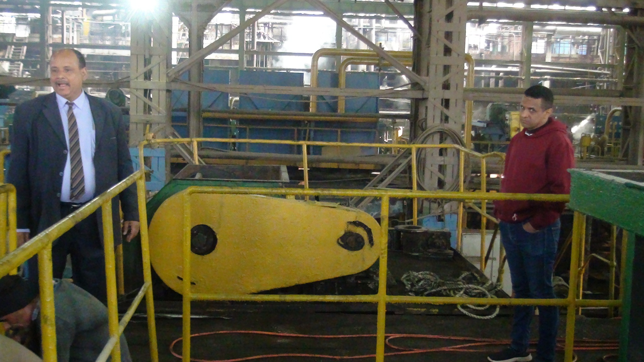 متابعة العمل بموسم قصب السكر