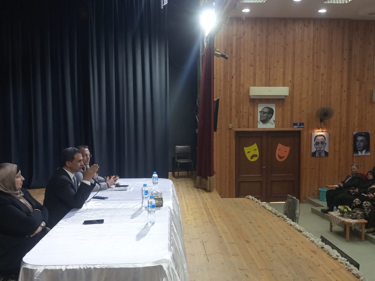 جانب من الاجتماع برئاسة وكيل تعليم كفر الشيخ جانب من الاجتماع برئاسة وكيل تعليم كفر الشيخ