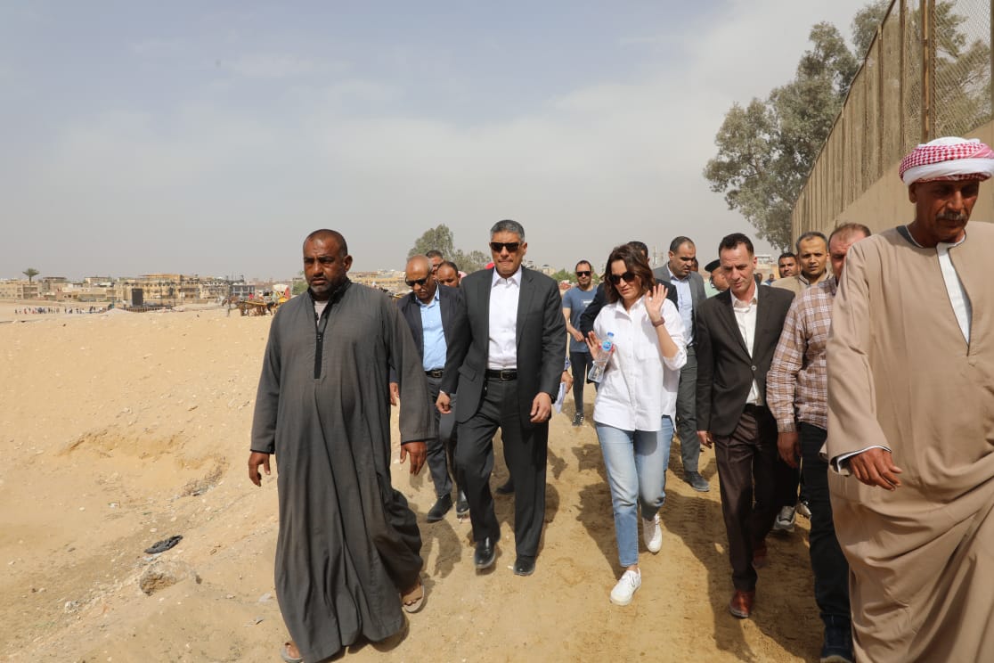 محافظ الجيزة بمنطقة الأهرامات محافظ الجيزة بمنطقة الأهرامات