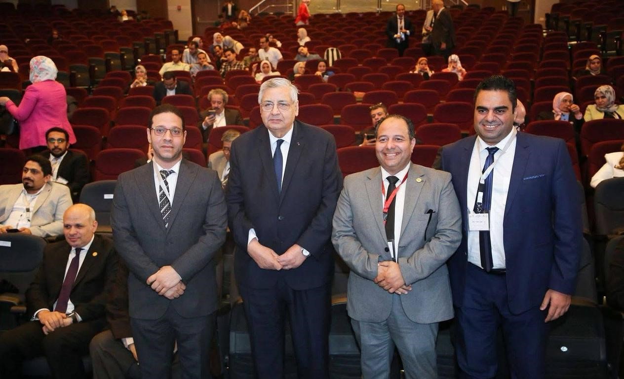 لحظة الاعلان لحظة الاعلان