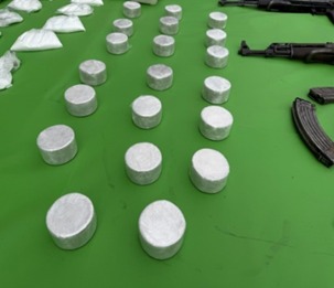 a8cba540-8b94-4954-a57f-78b51327d174