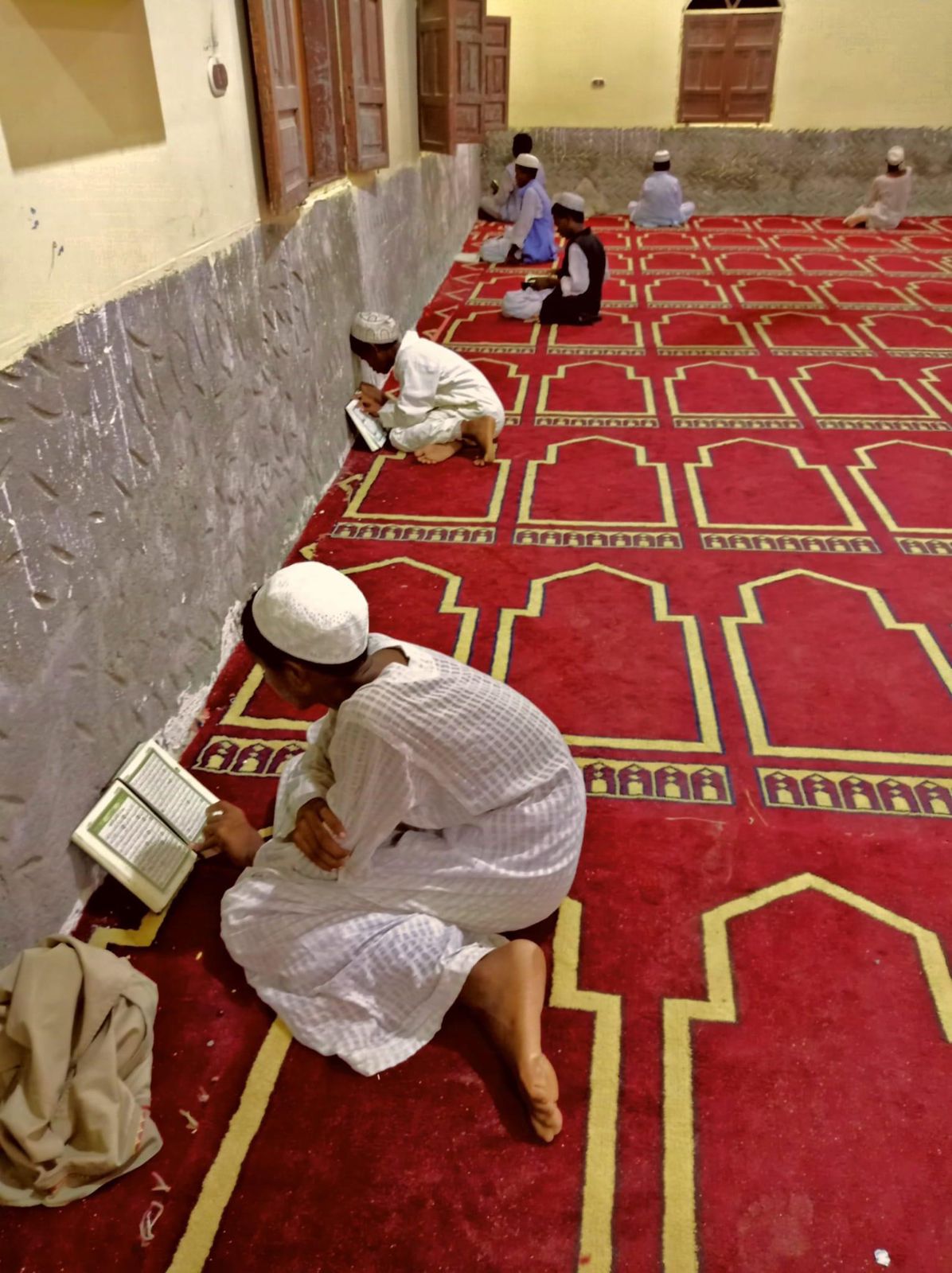 تعلم كتاب الله والتقرب اليه فى مساجد الشلاتين تعلم كتاب الله والتقرب اليه فى مساجد الشلاتين