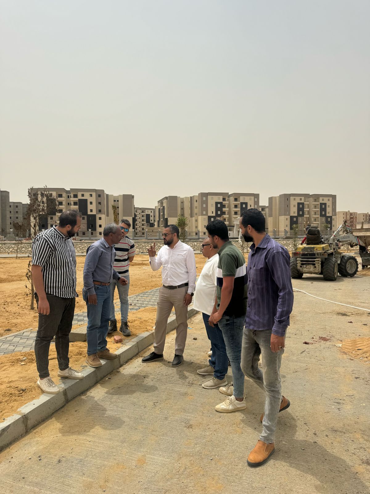 خلال جوله نائب رئيس جهاز مدينه اكتوبر الجديدة لمشروع سكن لكل المصريين  (9)