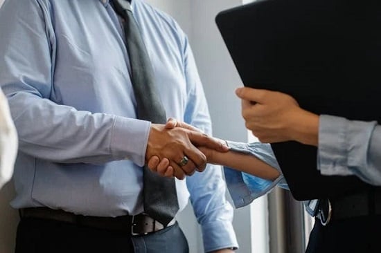 إتيكيت طلب إجازة