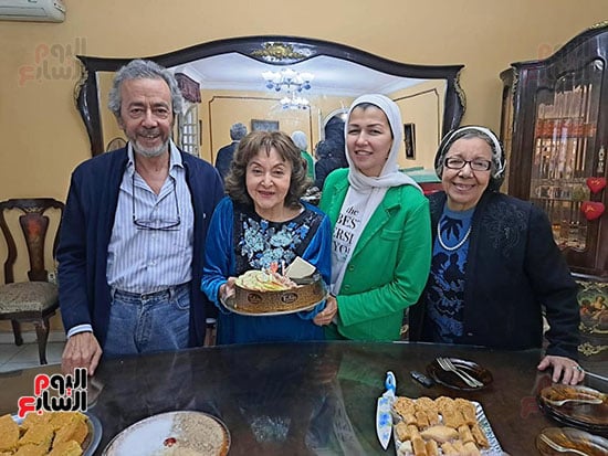 149382-الفنانة-القديرة-ليلى-طاهر-فى-مناسبات-عائلية-(3)