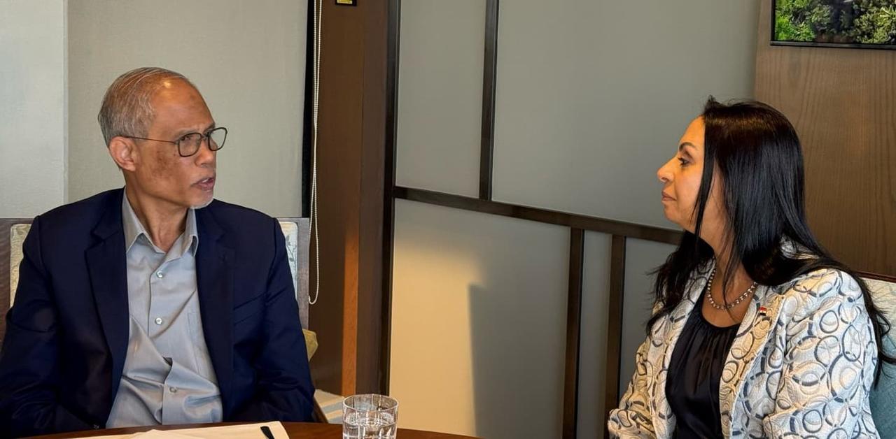 وزيرة التضامن تلتقي وزير الأسرة والتنمية الاجتماعية بجمهورية سنغافورة