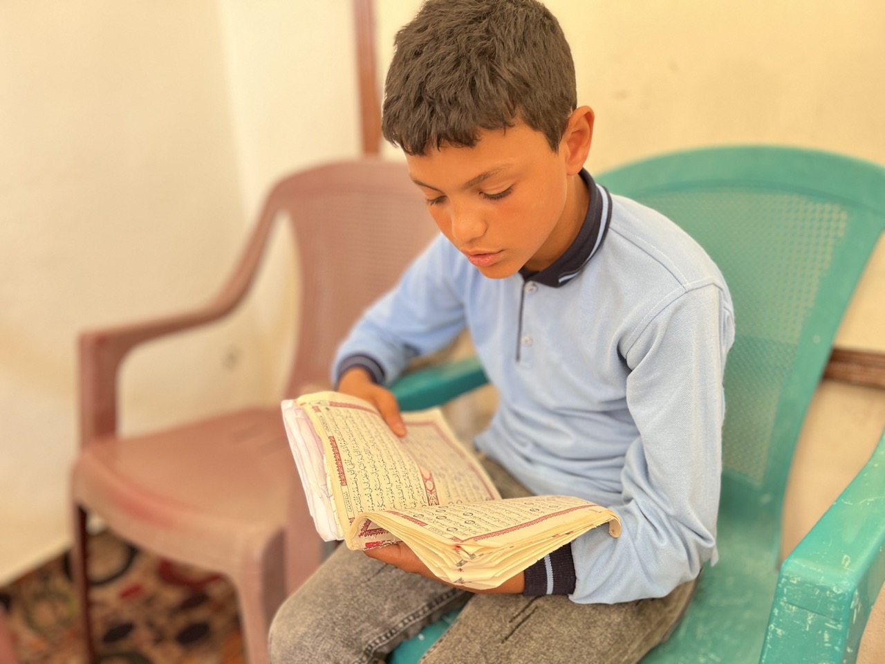 يحفظ كتاب الله