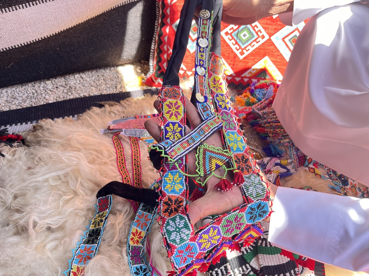 مشغولات من الخرز