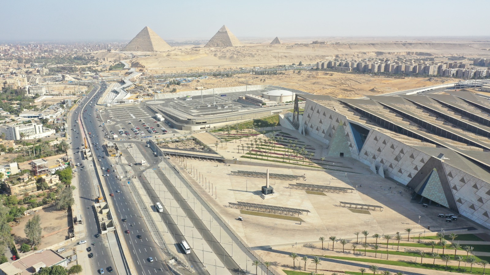 محطة المتحف المصرى محطة المتحف المصرى