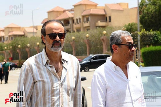 الفنان ايمن عزب الفنان ايمن عزب