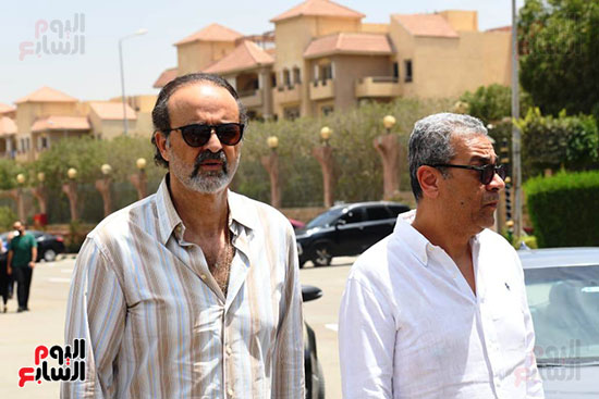 الفنان ايمن عزب الفنان ايمن عزب