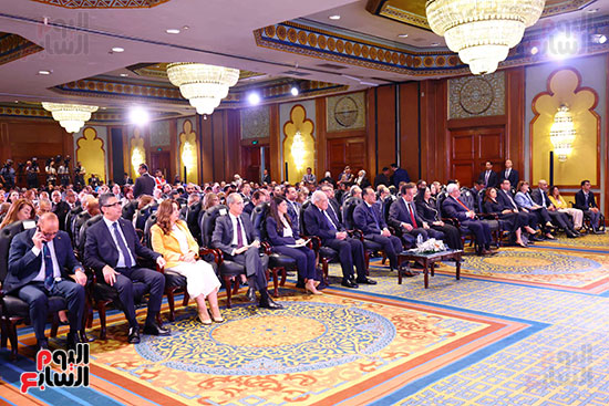 وزراء الحكومة خلال الاحتفالية وزراء الحكومة خلال الاحتفالية