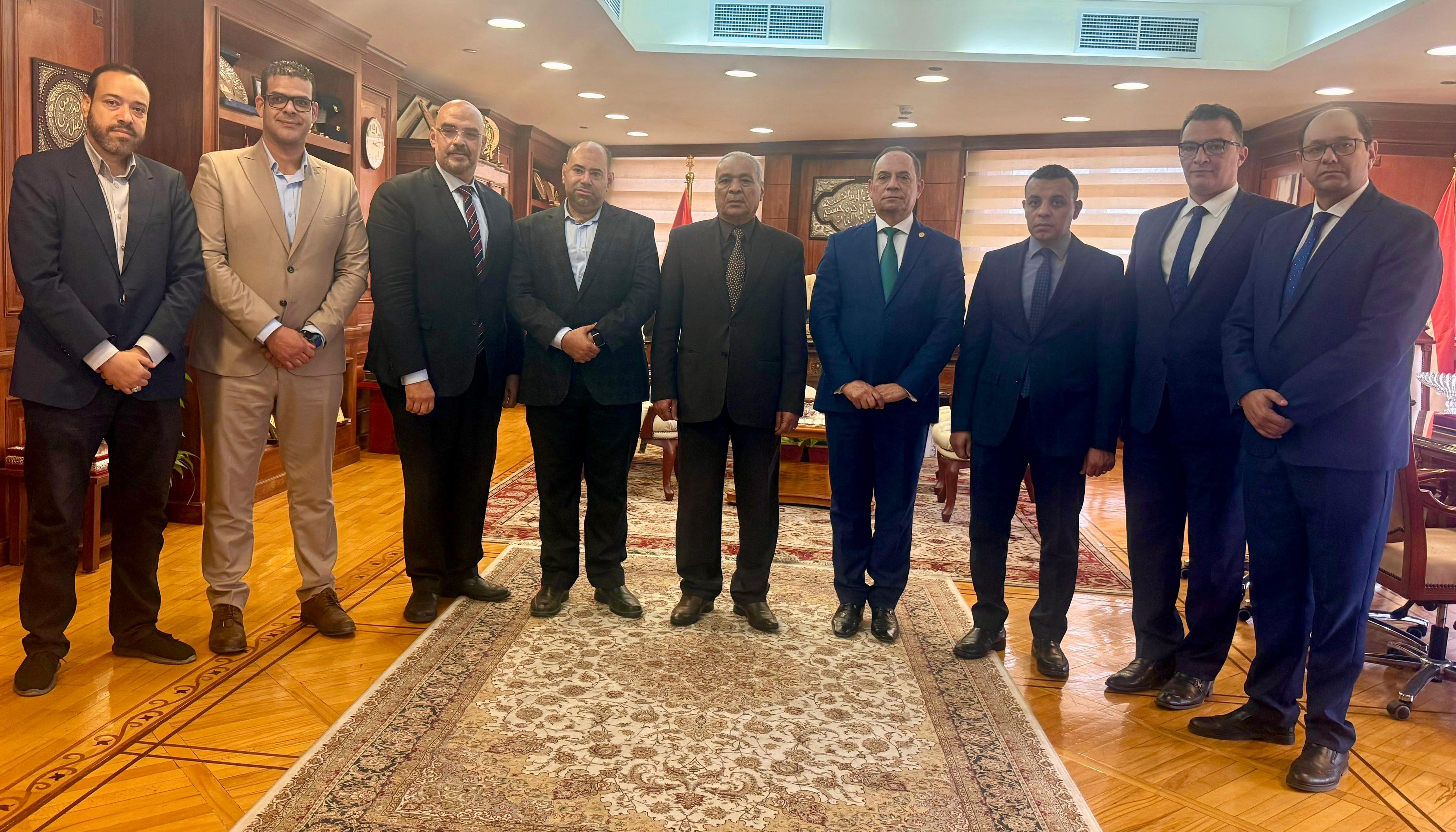 رئيس النيابة هيئة الإدارية تشهد عرضا للبوابة الرقمية رئيس النيابة هيئة الإدارية تشهد عرضا للبوابة الرقمية