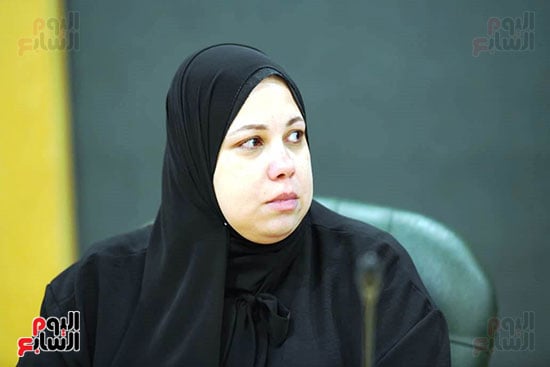 الحزن يخيم على الزميلة هند عادل فى حفل التأبين الحزن يخيم على الزميلة هند عادل فى حفل التأبين