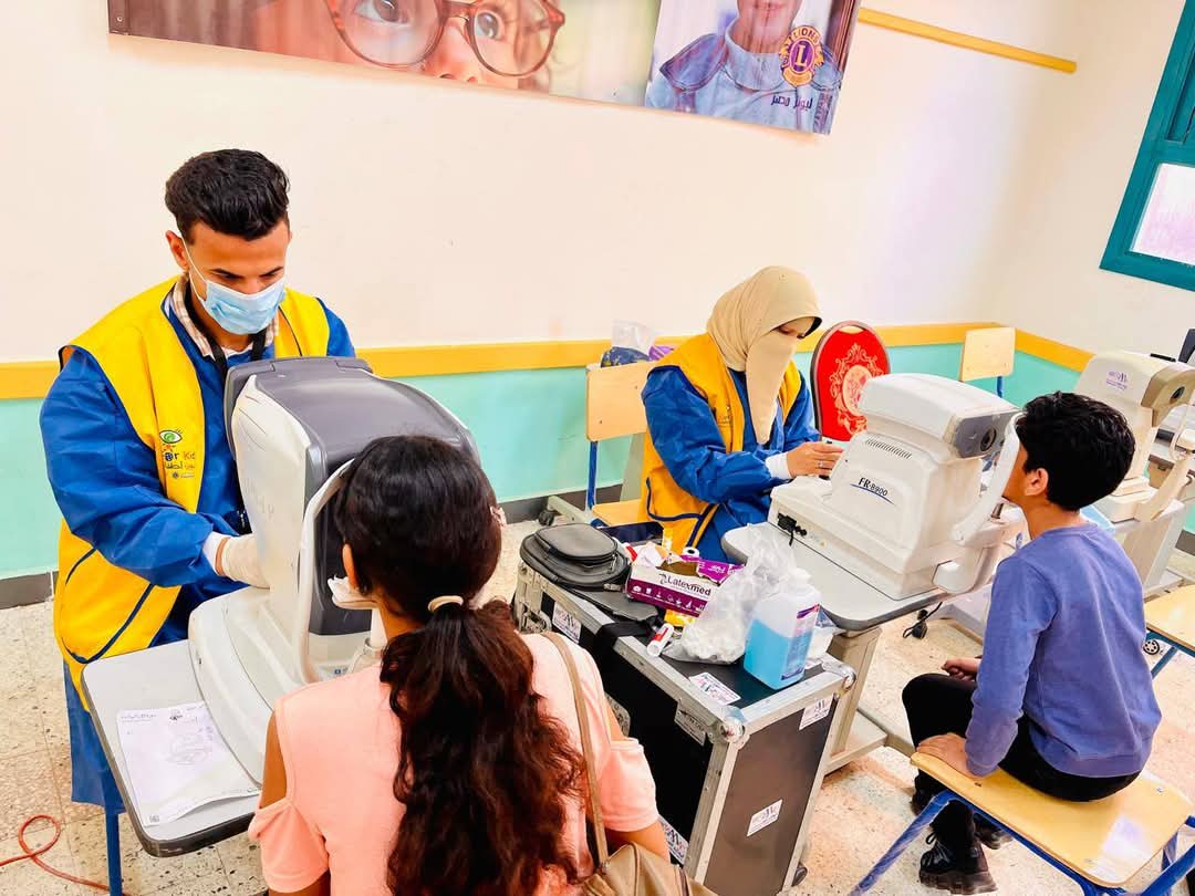 الكشف بأحدث الأجهزة