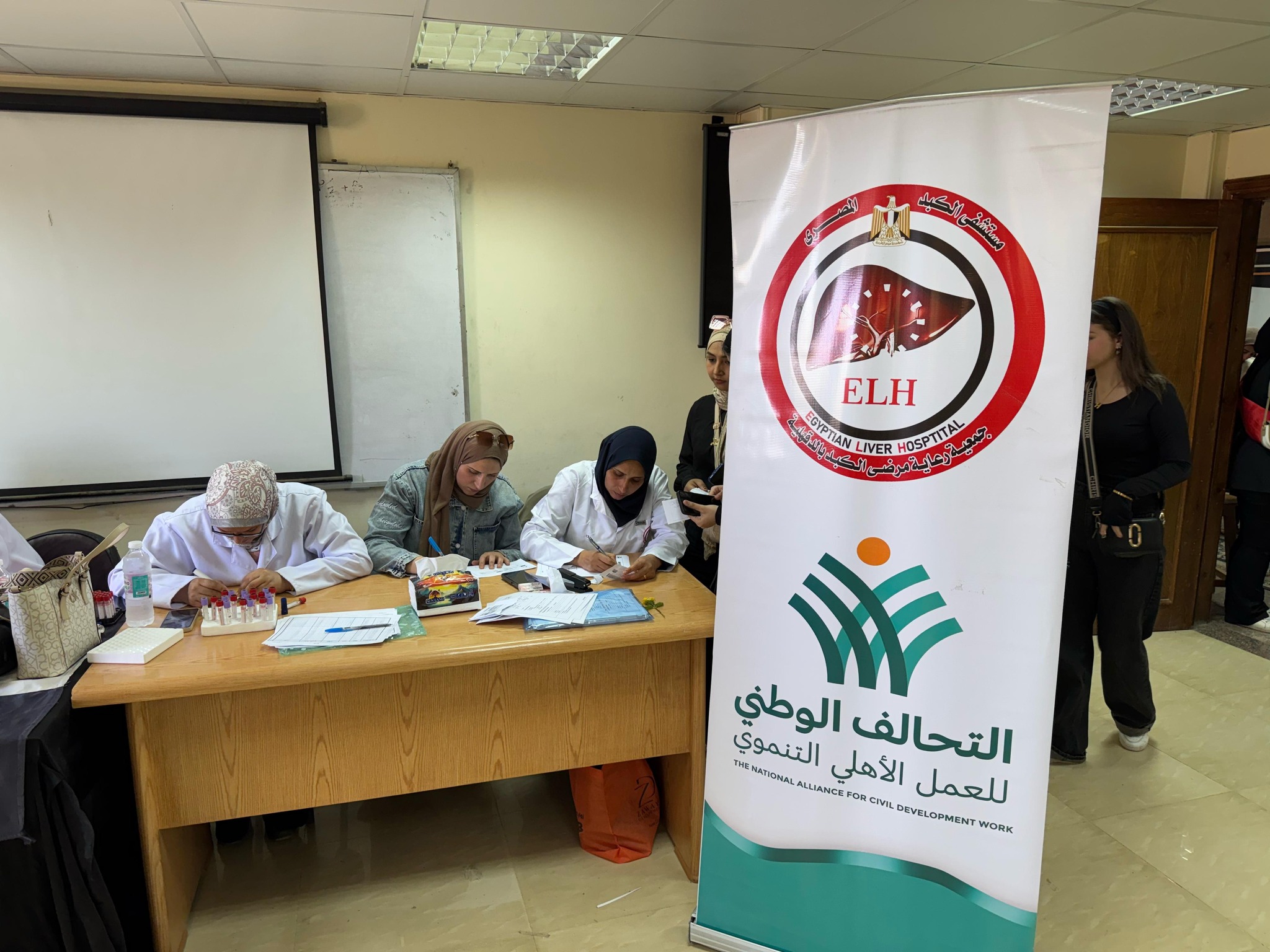 قافلة طبية مجانية من كلية الزراعة بجامعة المنصورة (2)
