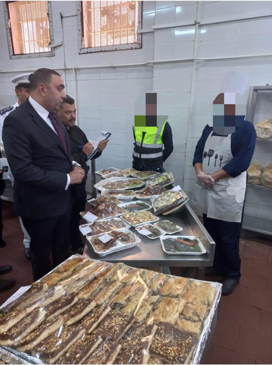 النيابة العامة تجري تفتيشا لمركز إصلاح وتأهيل المنيا  (11)