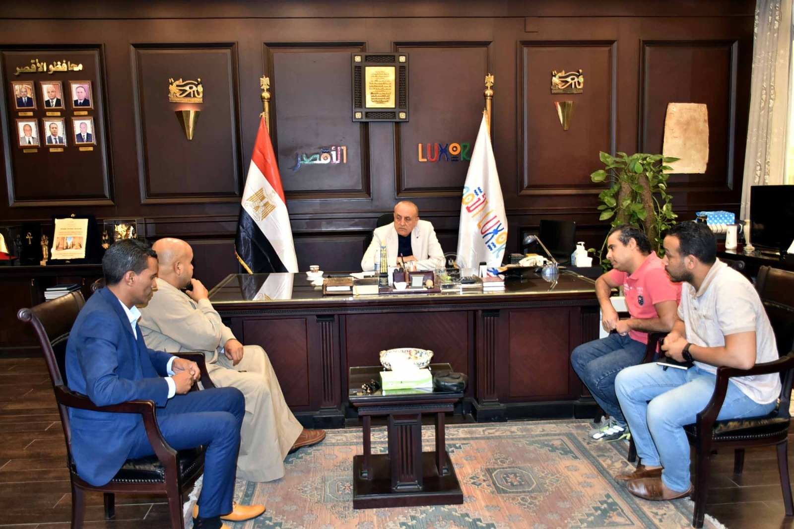 لقاء وفد شباب الضبعية لعرض مطالبهم والعمل على حلها لقاء وفد شباب الضبعية لعرض مطالبهم والعمل على حلها